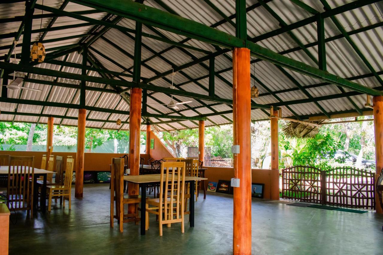 Sarada Beach Resort Yala Тіссамахарама Екстер'єр фото