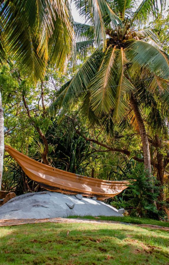 Sarada Beach Resort Yala Тіссамахарама Екстер'єр фото