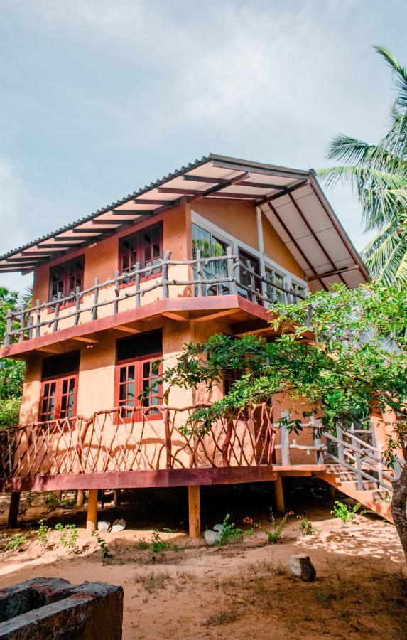 Sarada Beach Resort Yala Тіссамахарама Екстер'єр фото