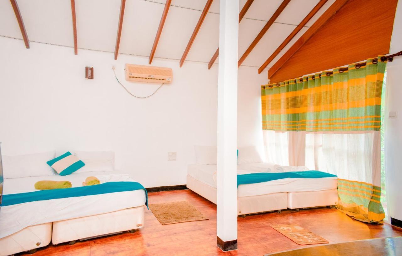 Sarada Beach Resort Yala Тіссамахарама Екстер'єр фото