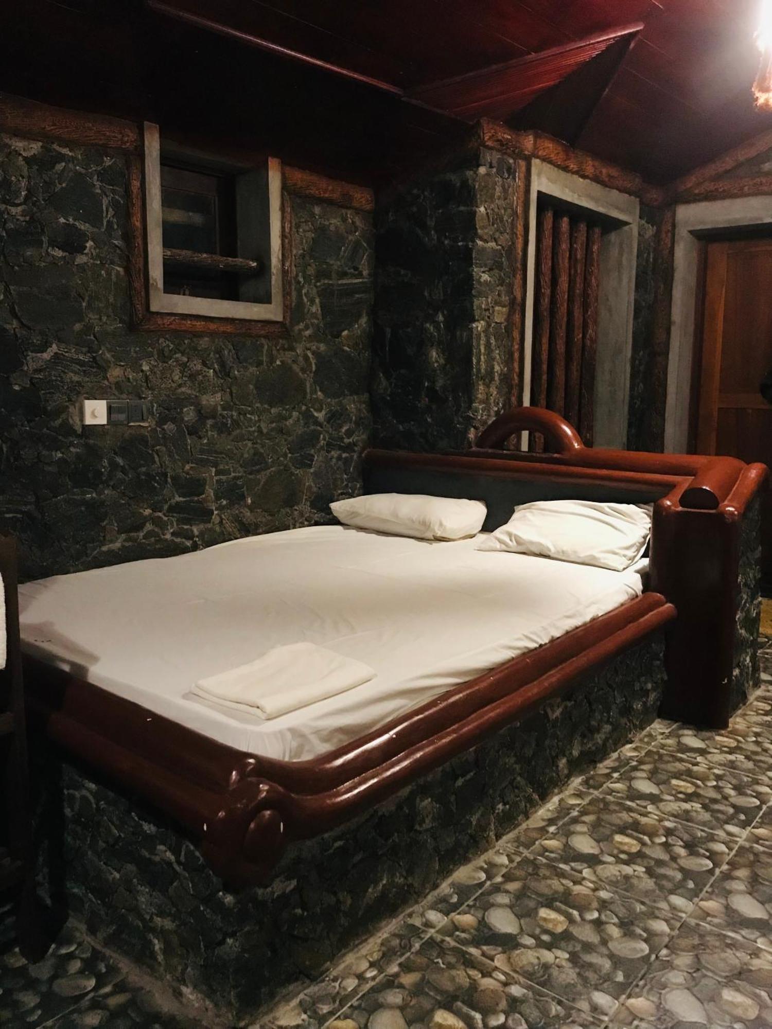 Sarada Beach Resort Yala Тіссамахарама Екстер'єр фото